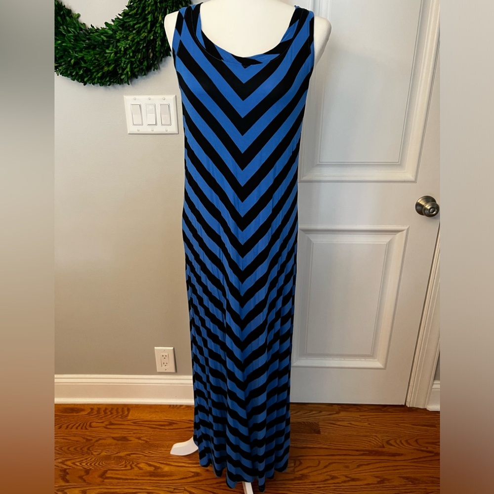 Striped maxi dress EUC